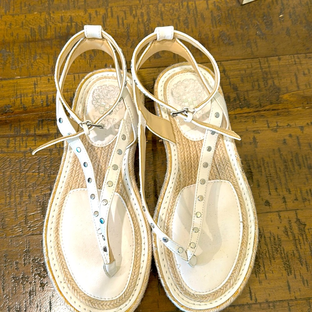Vince Camuro White/Siver studded ankle wrap thongs in size 38/7-1/2M.